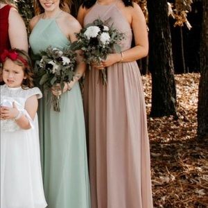 Neutral chiffon bridesmaid dress fits like a 4/6